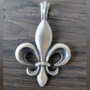 Silver Fleur-de-lis Pendant